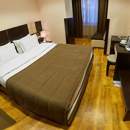 Hotel Lilia Yerevan Luaran gambar