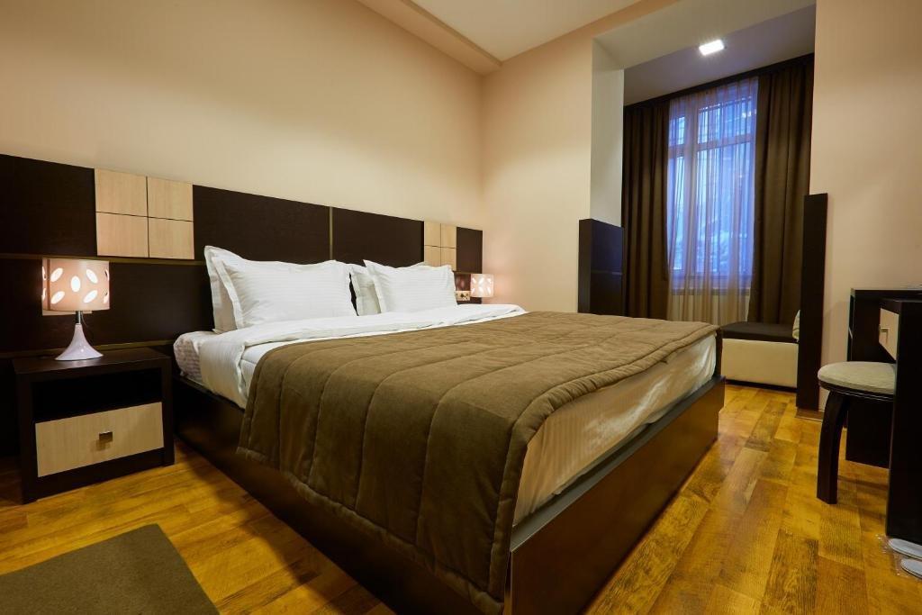 Hotel Lilia Yerevan Luaran gambar