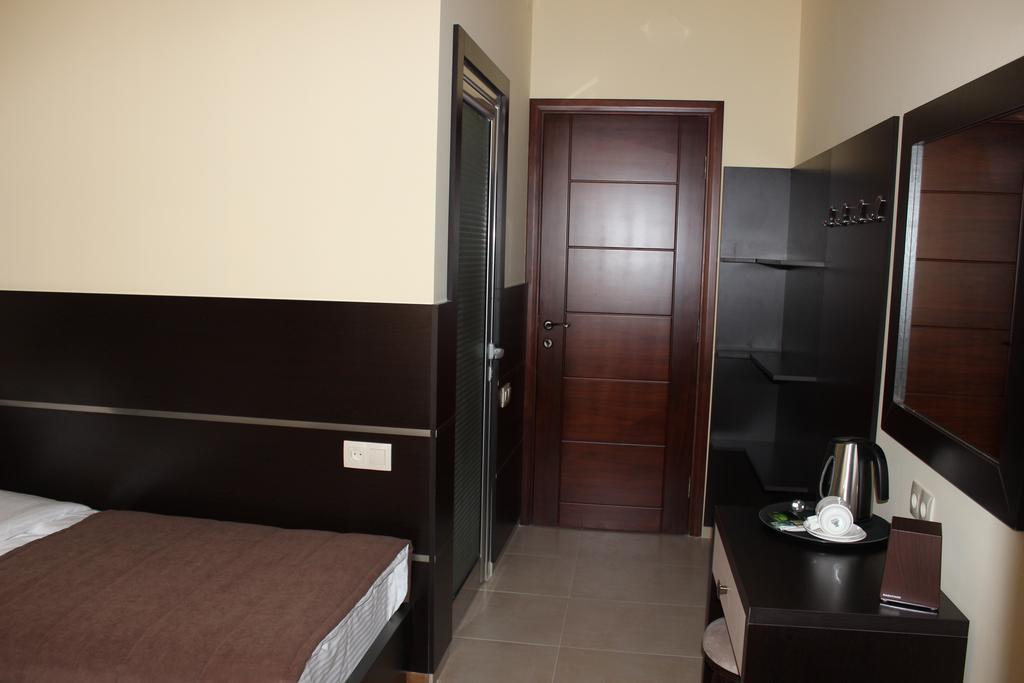 Hotel Lilia Yerevan Luaran gambar